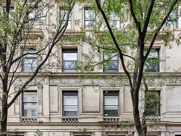 9 E 82nd St Suite 1, New York, NY 10028