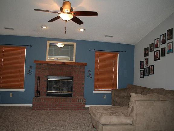 5th image of 54 Morse Cir