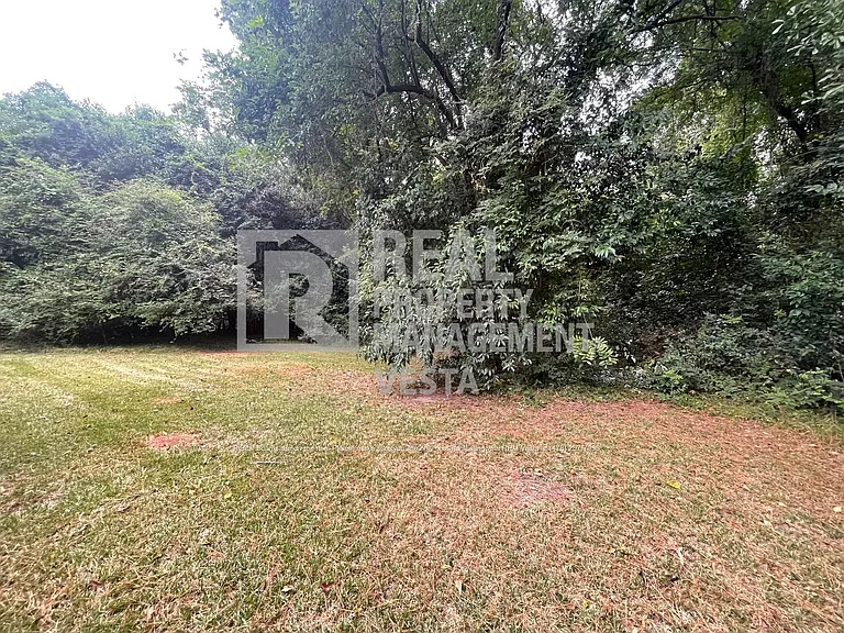 3163 Highpoint Dr — Photo 10