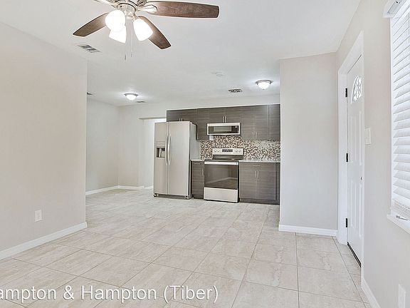 5th image of 7115 Peyton Pl