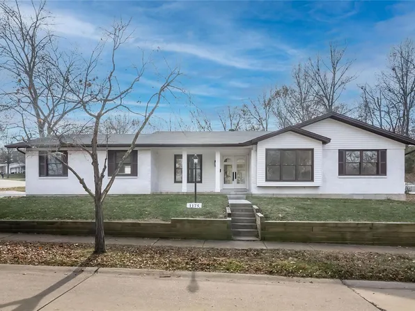 1175 Crested View Dr, Saint Louis, MO 63146