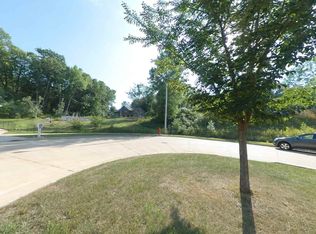 50 Eagles Ct #14, Kaukauna, WI 54130