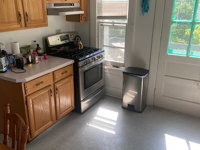 118 Schuyler Pl — Photo 7