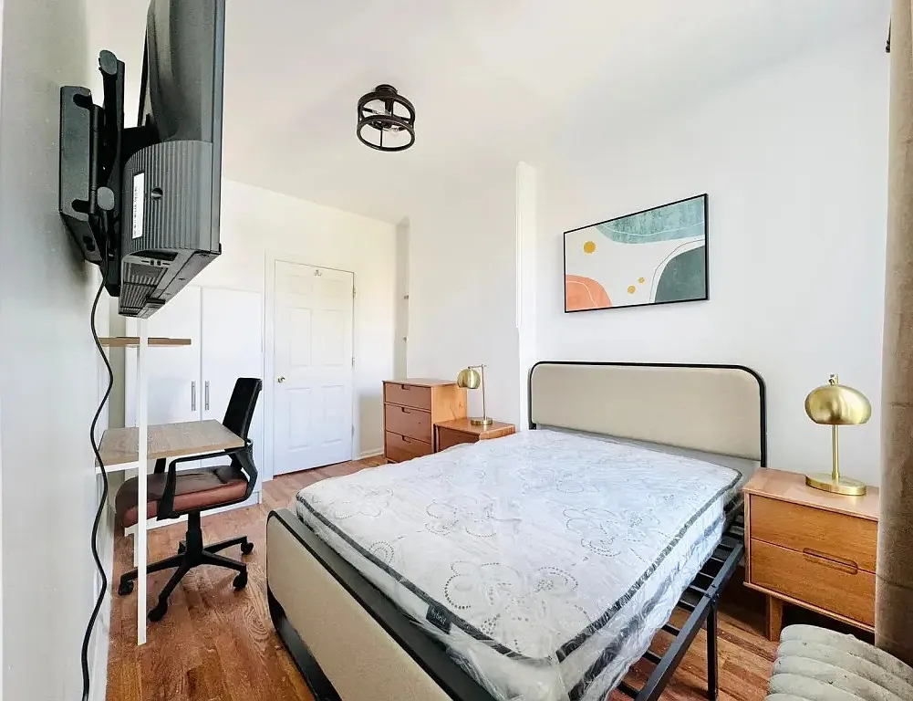 4 bed, 1.5 bath, 1000 sqft, $1,170 — Photo 3