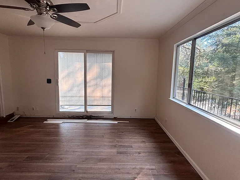 14016 Hooper Ct — Photo 19