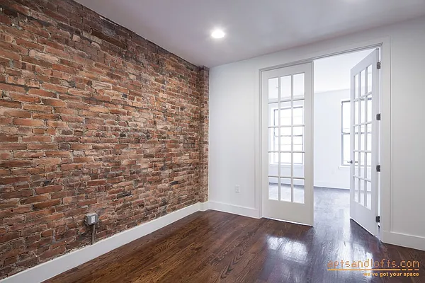 Rented by aptsandlofts.com | media 25