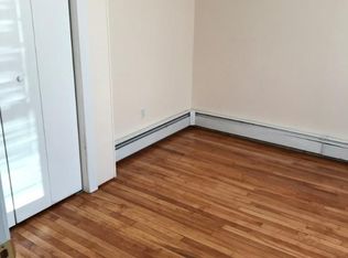 8 Leon St #3, Worcester, MA 01604