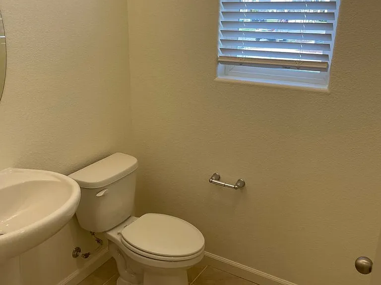 288 Shafer Ave — Photo 4