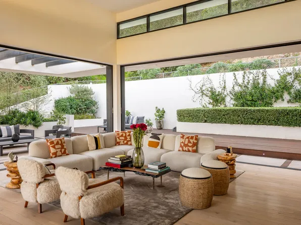 7681 Willow Glen Rd, Los Angeles, CA 90046