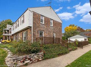 402 Alter Rd, Detroit, MI 48215