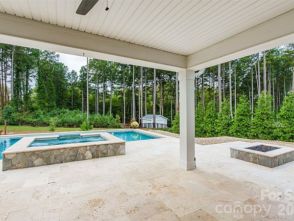 2nd image of 111 Sills Creek Ln