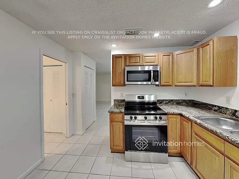 9912 NW 9th Ct — Photo 9