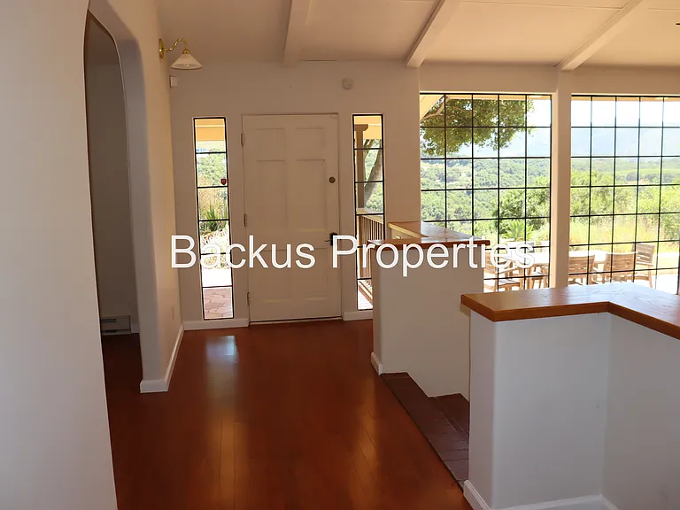 11585 McCarthy Rd — Photo 5