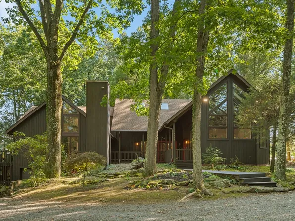 4114 Windfall Ln, Gibsonia, PA 15044