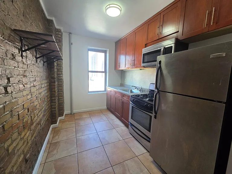 101 W 143rd St #20 — Photo 2