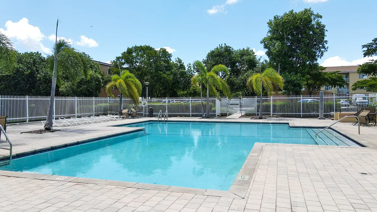 Homestead Colony Apartments — Photo 1