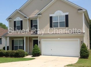1437 Moss Creek Dr, Harrisburg, NC 28075