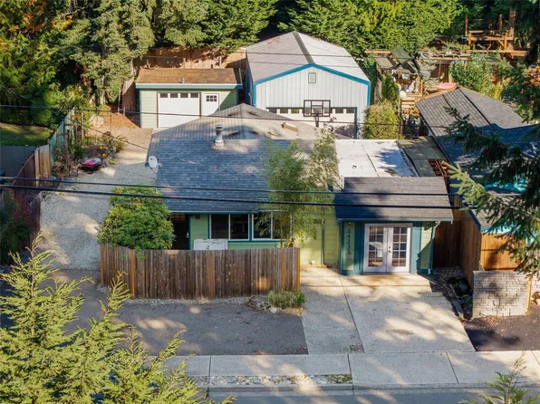 24233 Firdale Avenue, Edmonds, WA 98020
