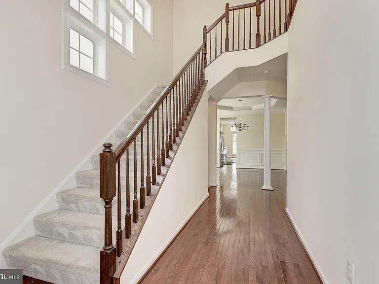 3795 Louise Ave — Photo 3