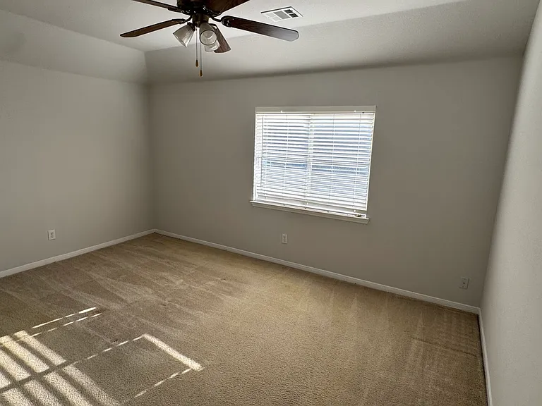 3813 Cedar Ridge Ct — Photo 29