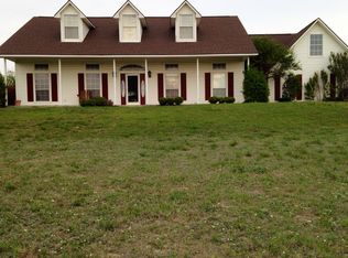 310 Country Place Rd, Weatherford, TX 76087