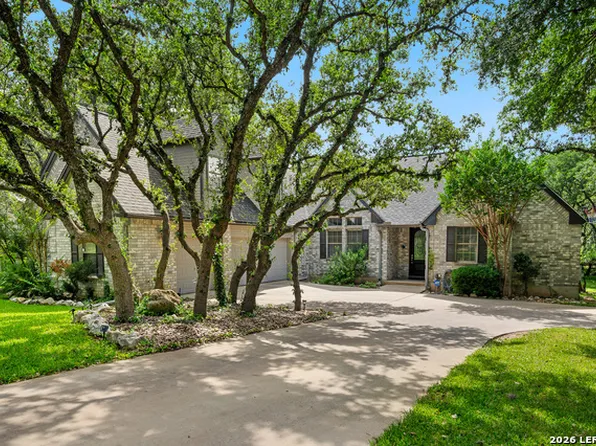 109 Trailcrest St, Hollywood Park, TX 78232