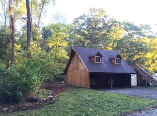 18 Dosch Ln, East Earl, PA 17519