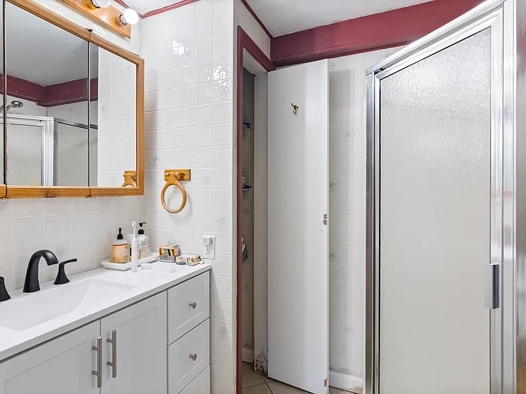 225 Bean Rd #B — Photo 13