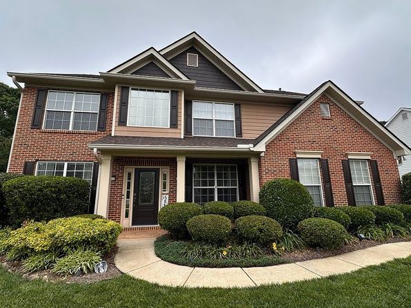 1121 Deep Hollow Ct