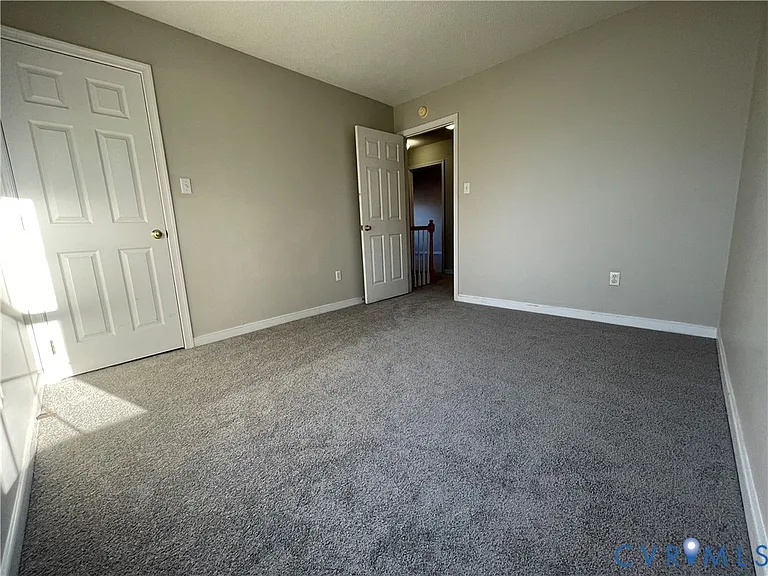 7806 Fern Hollow Dr — Photo 15