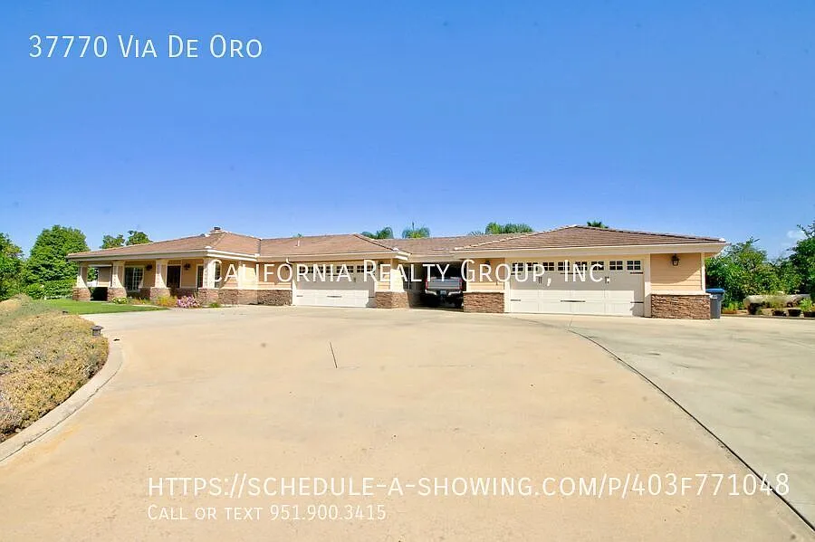 37770 Via De Oro