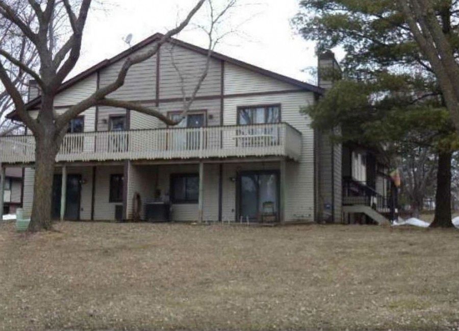 2nd image of 3126 Farnum Dr