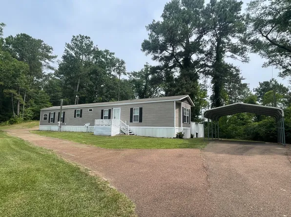 208 & 208B Cedar St, Mize, MS 39116