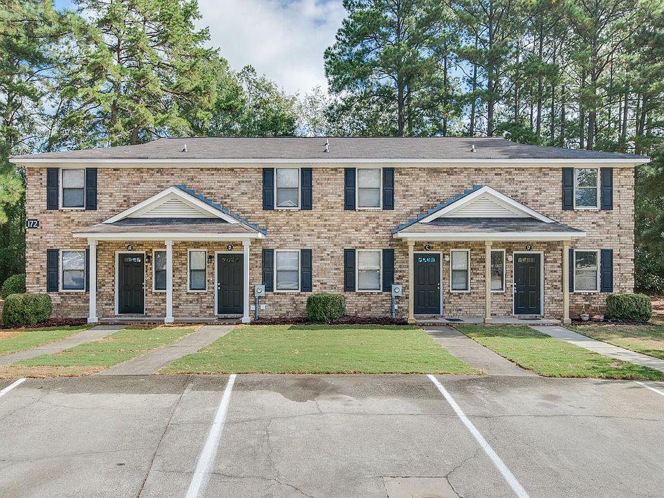 1st image of 171 Petersburg Cir APT A
