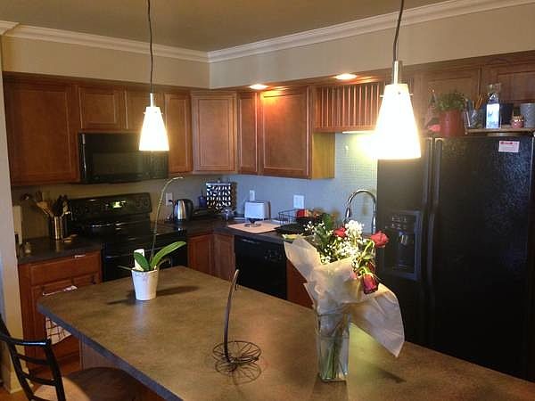 1st image of 601 W 11th Ave APT 603