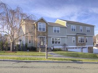 15 Jennifer Ln, Peabody, MA 01960