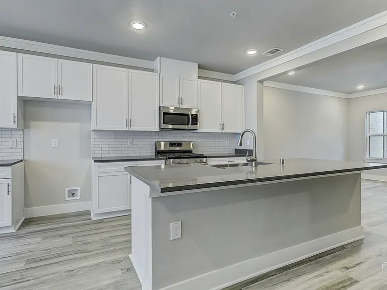 3345 Wynwood Dr — Photo 9