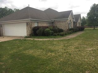 164 Jessica Cv, Holly Springs, MS 38635