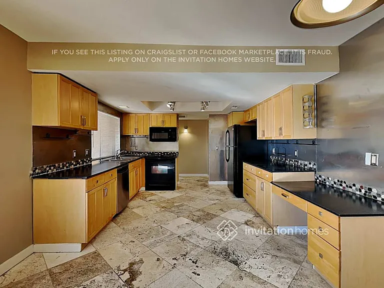 1907 E Decatur St — Photo 7