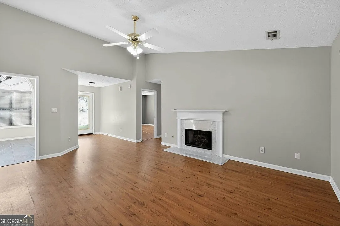 5186 Sudbury Point Ln — Photo 3