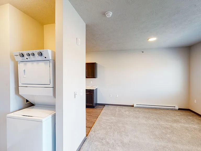 5800 Sunnybrook Plz — Photo 29