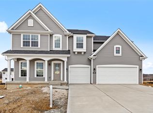 409 Farmhouse Dr, Wentzville, MO