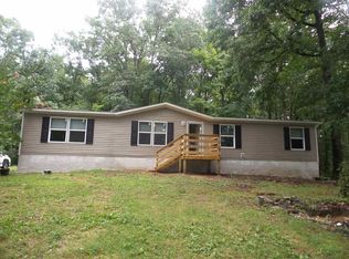 160 Farr Ln, Oliver Springs, TN 37840