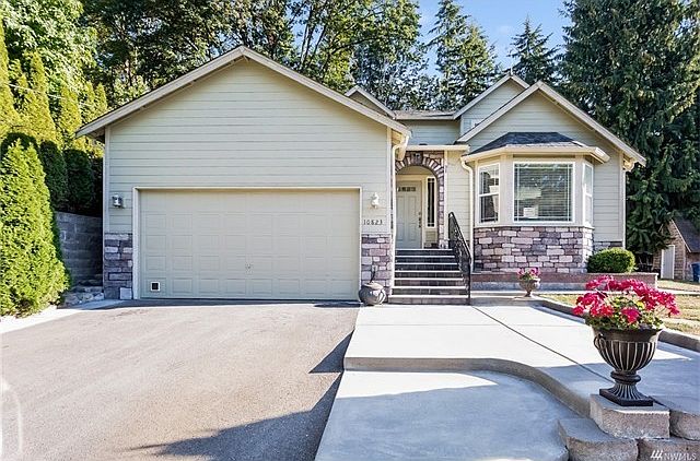 1st image of 10823 SE 299th Pl