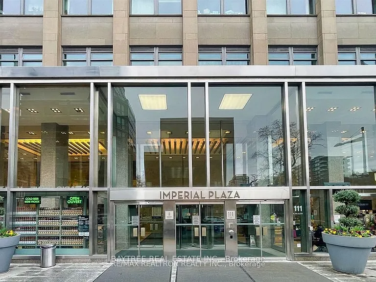 111 Saint Clair Ave W #1026 — Photo 4