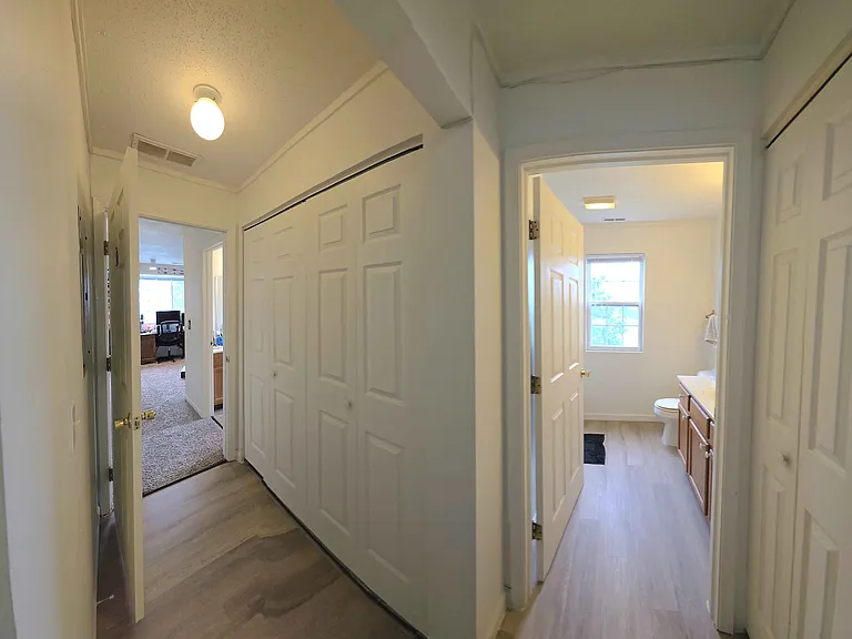 1203 Wesley Ave #210 — Photo 12