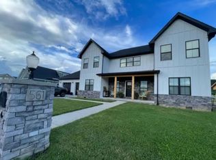 561 Rumer Sta, Red House, WV 25168