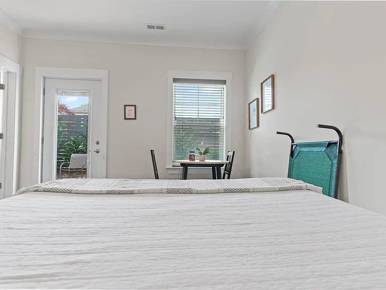 105B McCall St — Photo 28
