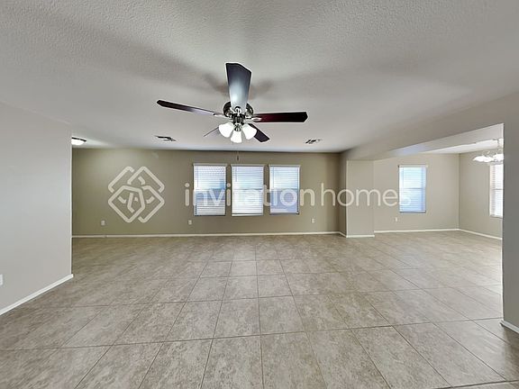 3rd image of 1034 S Somerset