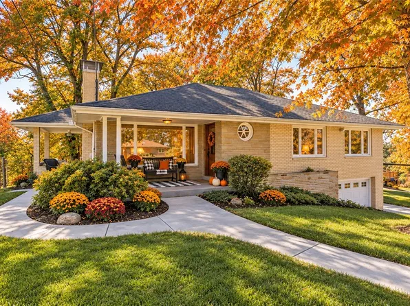 171 Ammons Dr, McMurray, PA 15317